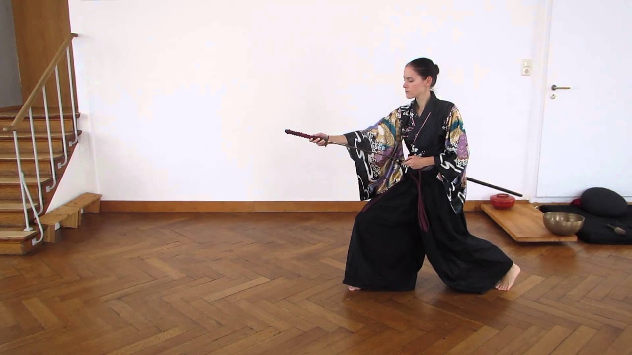 3 Seitei Iaido - Ukenagashi