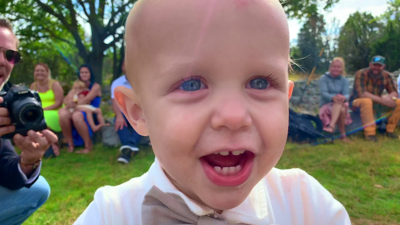 VI GIFTER OSS PÅ HASSELÖ!! OUTDOOR WEDDING!! -Outdoor Family - Vlogg