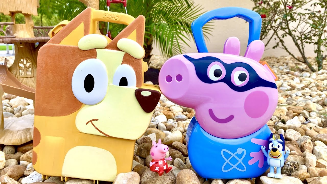 Bluey & Peppa Pig - Bluey New Toys surprise | Disney Jr