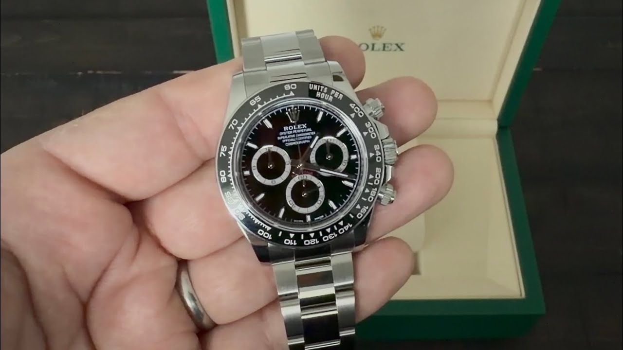 Распаковка часов Rolex Daytona (126500LN) с черным циферблатом на стальном каркасе Oystersteel.