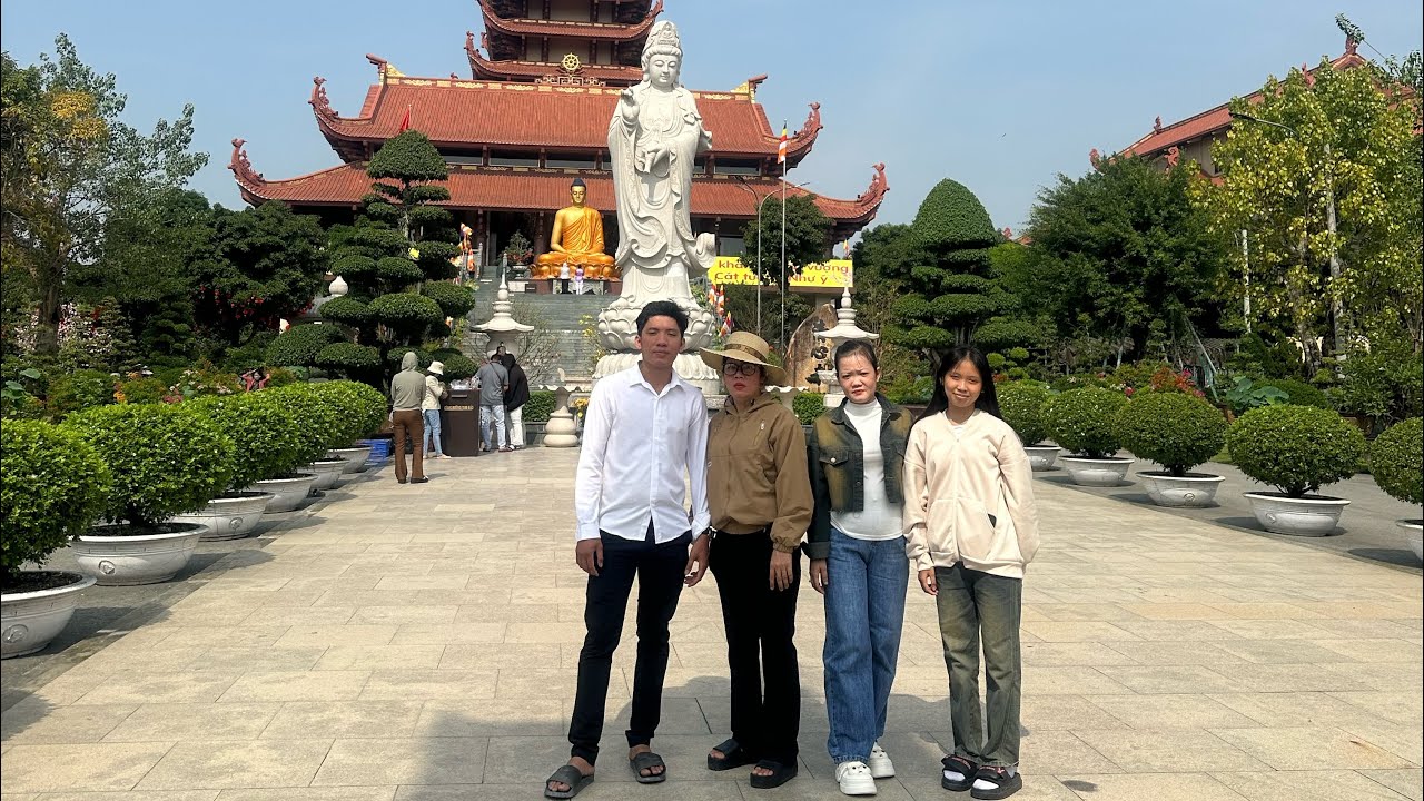 kỷ Niệm Đi Chùa Ngày 27/1/2025