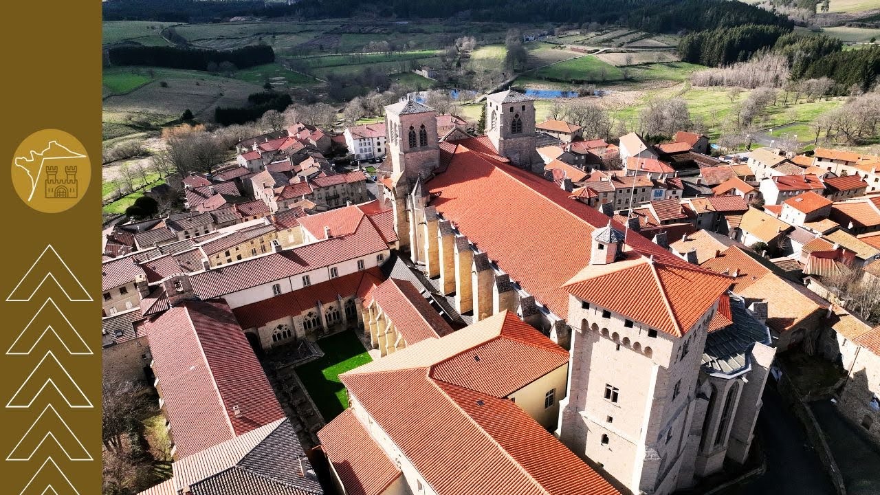 🙏 Abbaye de la Chaise Dieu - Haute Loire #abbaye #abbey #eglise #church #hauteloire #drone #monument