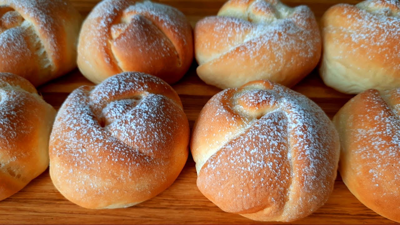Petits pains délicats avec de la confiture ! Vous allez certainement adorer ces petits pains !