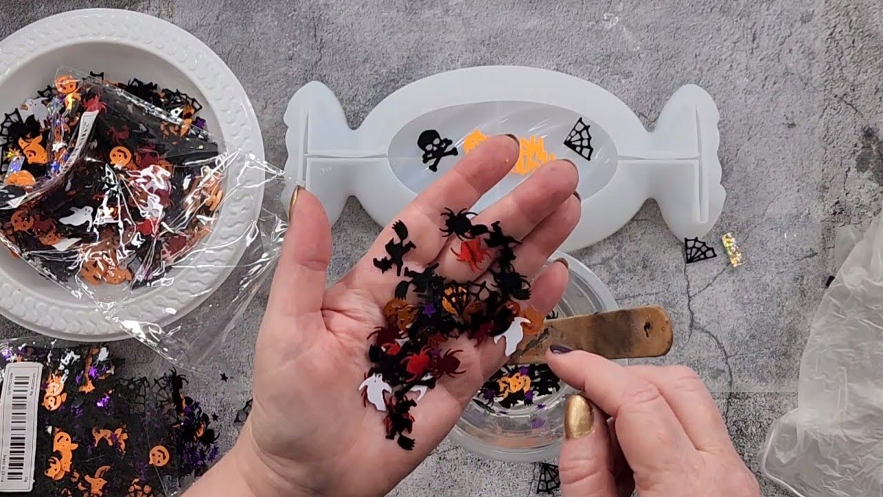 #1809 🦇🕸 Amazing Halloween Resin Candy dish 🕸🦇