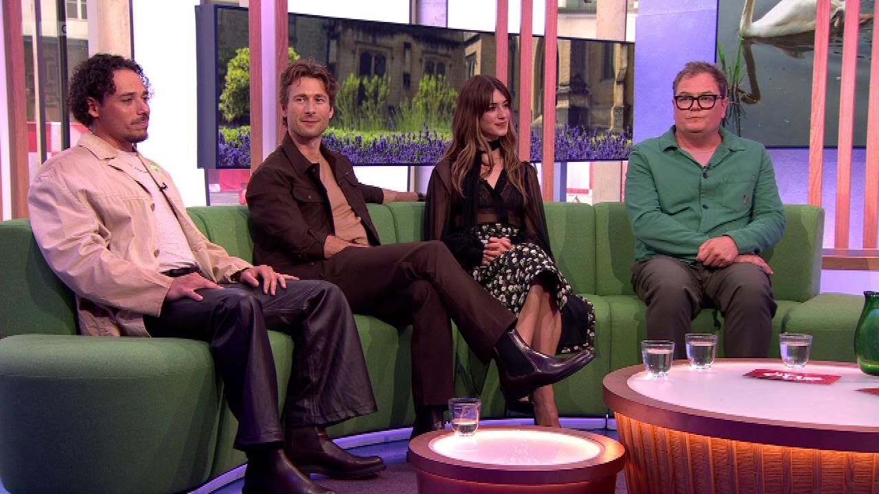 Daisy Edgar-Jones, Glen Powell, Anthony Ramos (Twisters), Alan Carr On The One Show [10.07.2024]