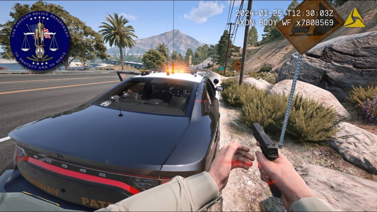 [БЕЗ КОММЕНТАРИЕВ] 8K GTA V LSPDFR - CHP: ПОГОНКА НА УГНАННОЙ МАШИНЕ, СТРЕЛЬБА И СБЕЖАНИЕ С МЕСТА...
