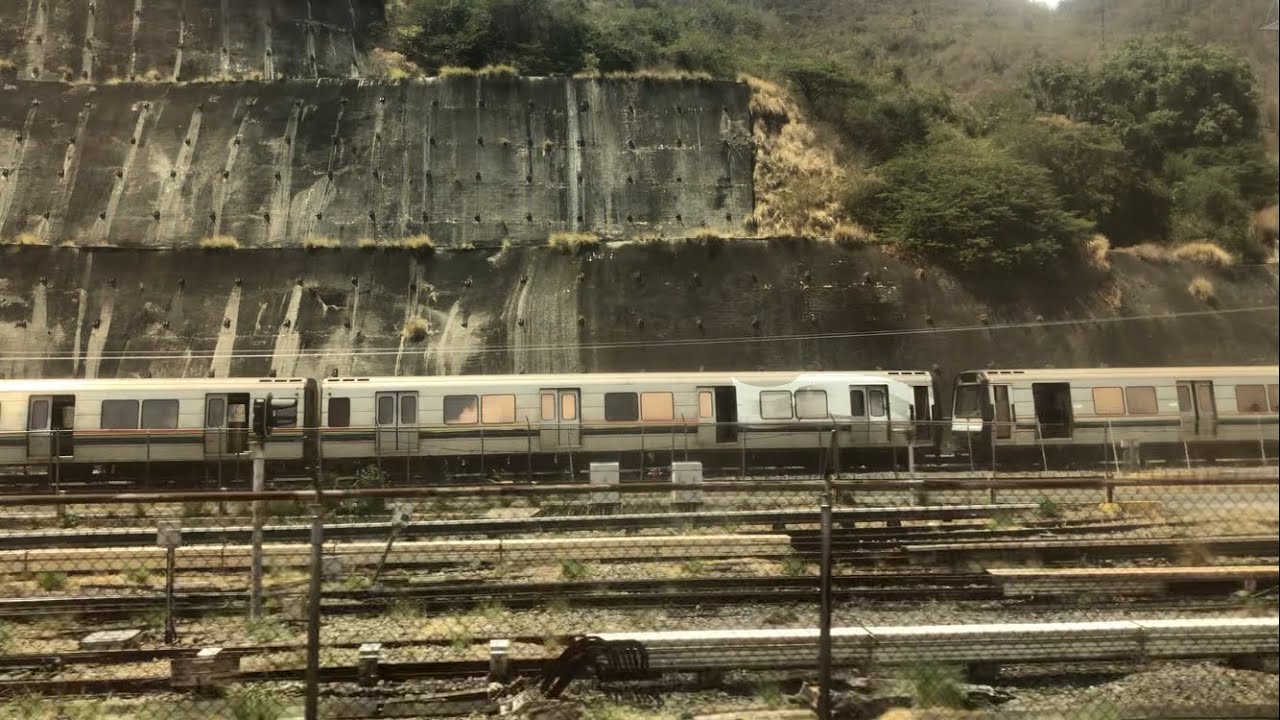 Recorrido en los patios y talleres de las adjuntas parte 1
