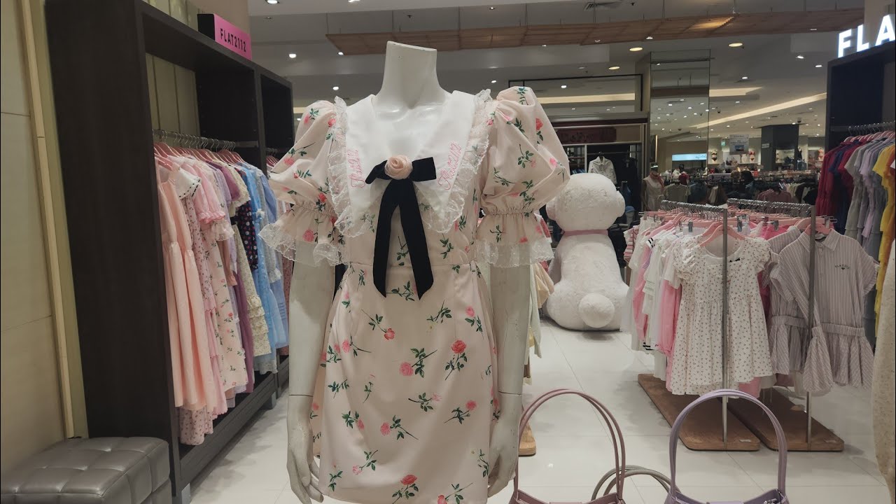 Идеи как украсить одежду от Flat 2112 из Central Pattaya Таиланд #flat2112#ручнаяработа#украшение