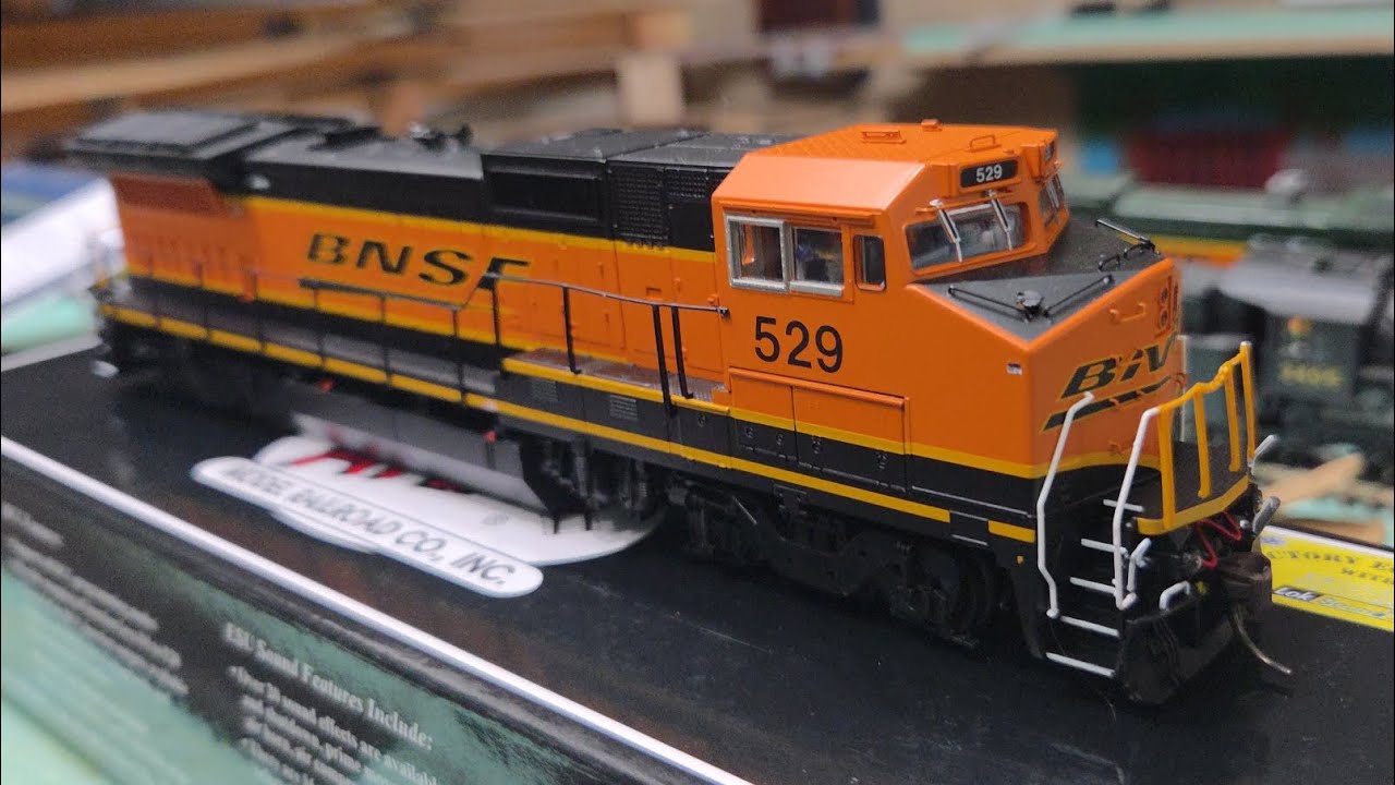 Atlas B40-8w wabtech rebuild Review in BNSF H4