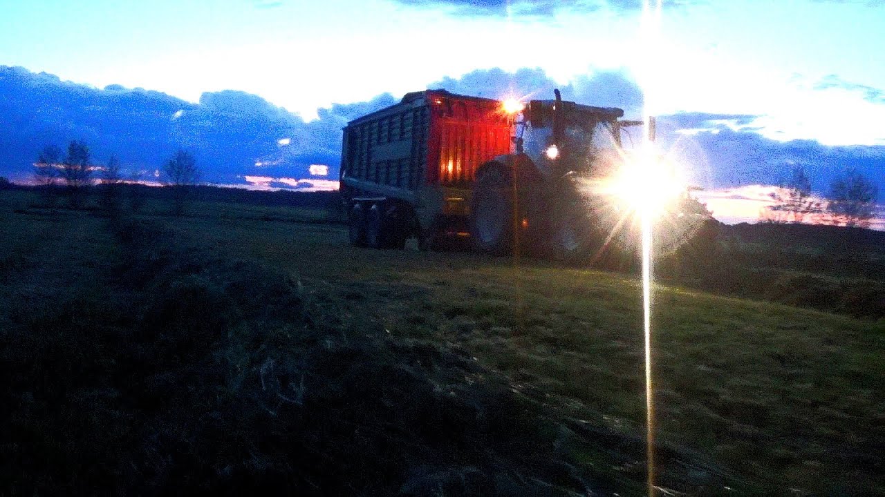 Nocny zbiór trawy 2020 w deszczu nagrywany kalkulatorem // Steyr 6200 CVT // Strautmann Giga-Vitesse