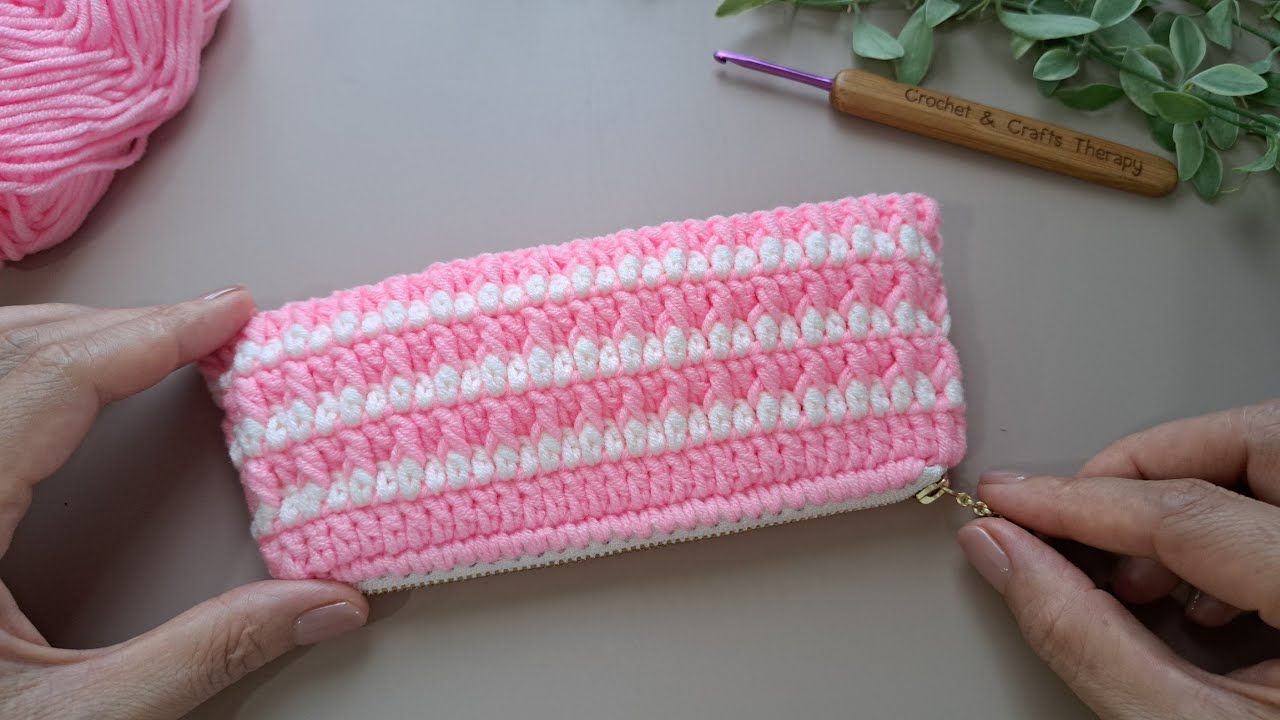 Incredible! Crochet zip purse with FPDC & DC stitch