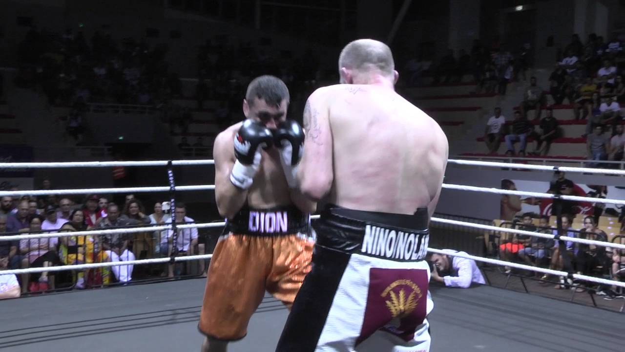 NICOLAS DION vs BLOYER YOANN  championnat de boxe 7 mai 2016