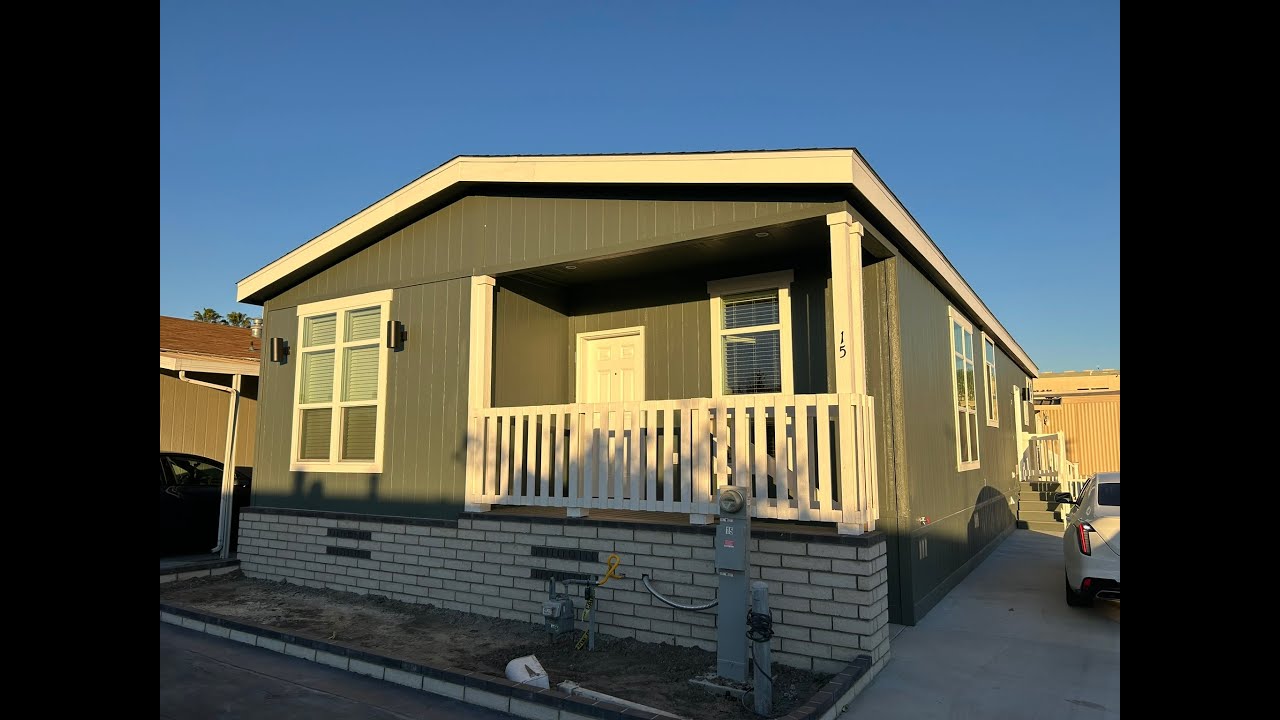 Skyline Amber Cove K735J 26'8