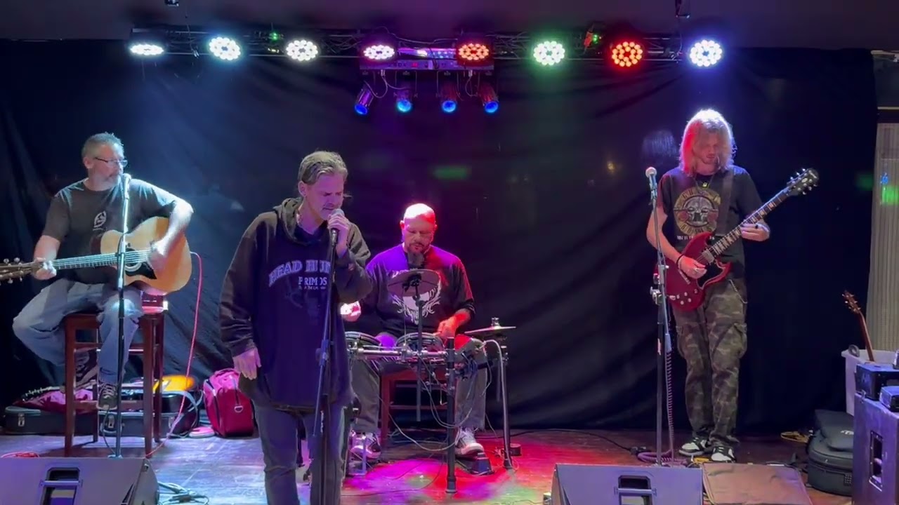 OPEN MIC @DTR Mike, Matt, Brian & Thomas performing “NUTSHELL” by Alice In Chains 02/19/26 @DTR