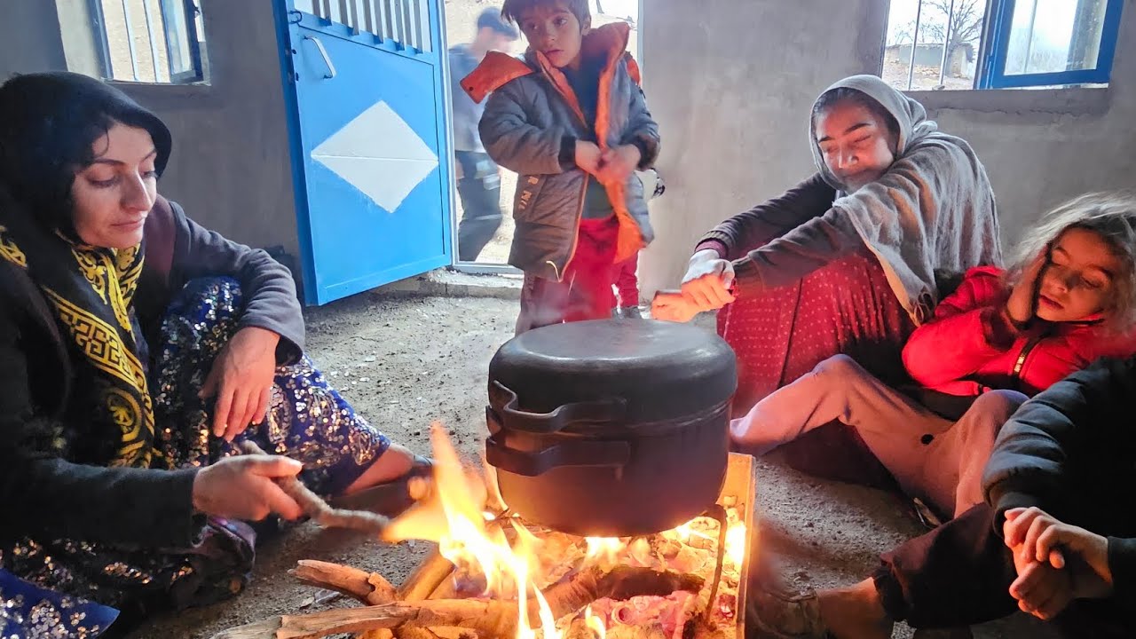 Nomadic Mother's Winter Struggle: Facing Coldness with Her Kids❄️🥶