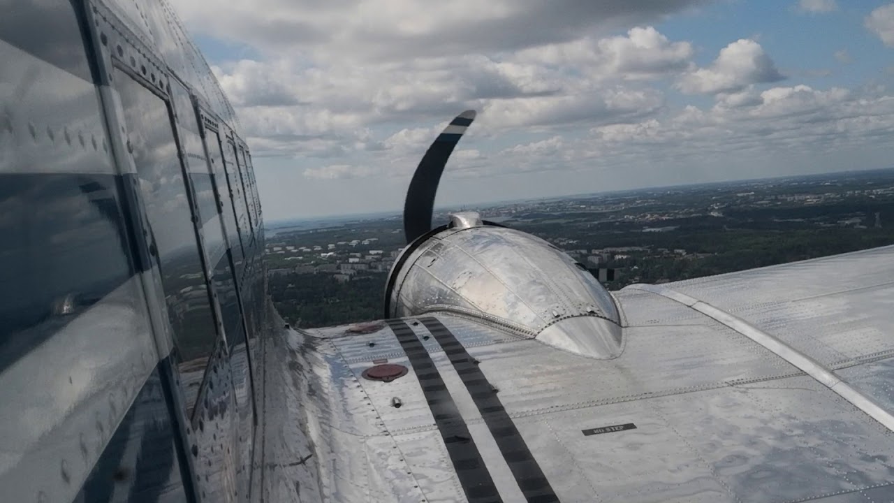 DC-3 OH-LCH siirtolento Helsinki-Vantaalta Malmin lentokentälle, 8.7.2018