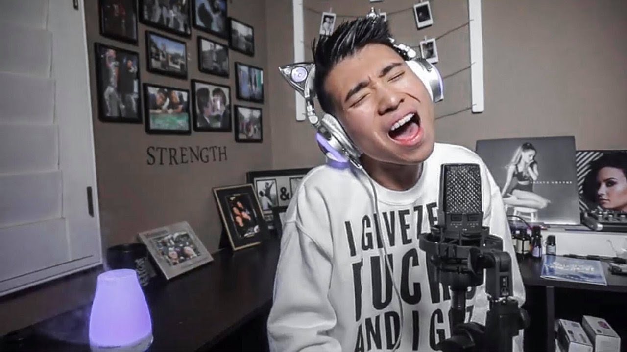Infinite Dyad sings Touch It by Ariana Grande
