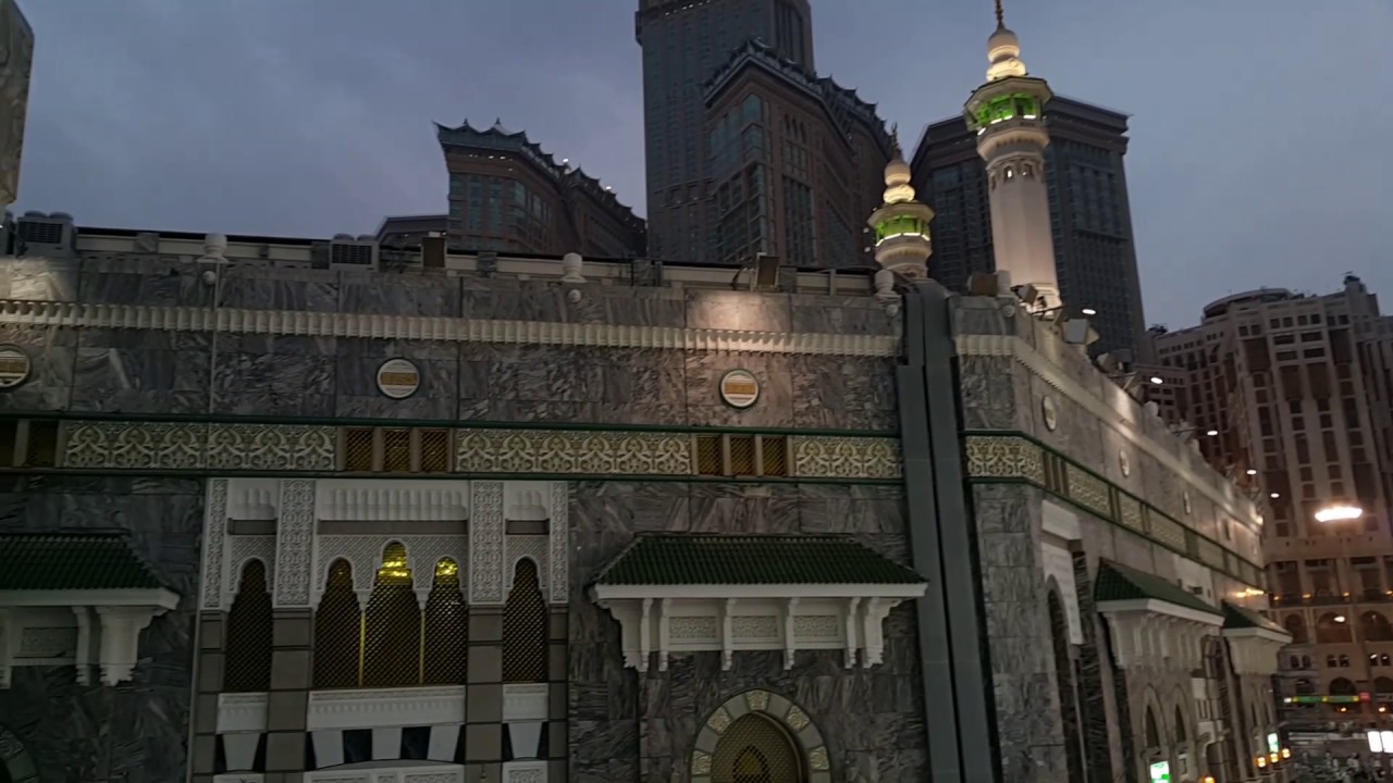 أذان رائع من الحرم المكي مغرب الأحد 29_5_1438 | المؤذن عماد بقري