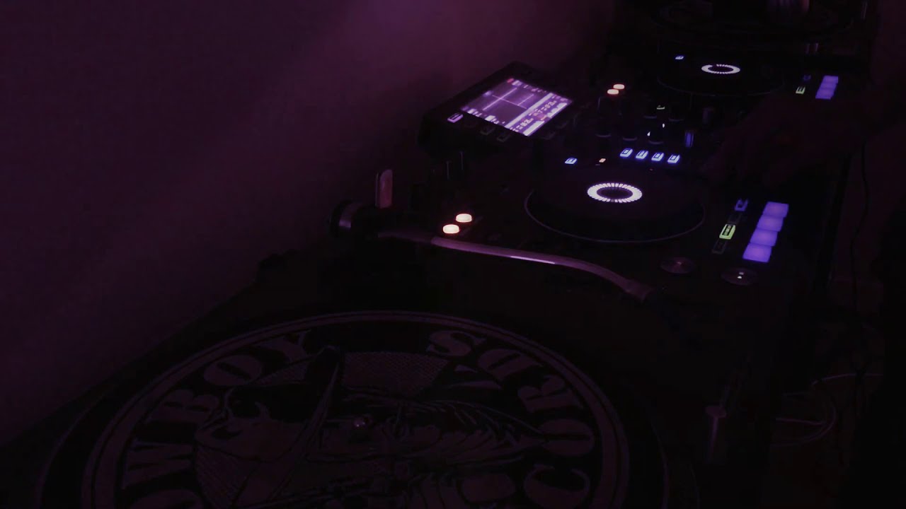 Deep house mix by david adamson