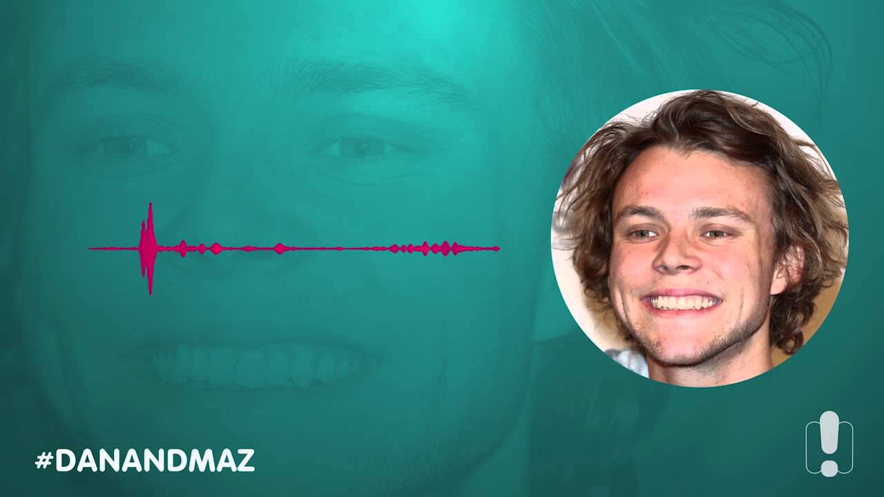 Ashton Irwin of 5SOS Reunited With Music Teachers (Cute)