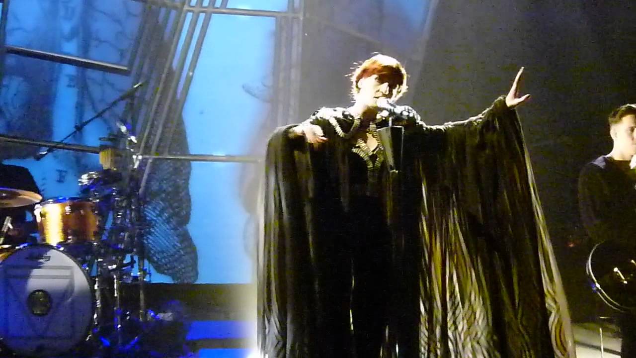 Florence + the Machine - Between Two Lungs live Manchester MEN Arena 15-03-12