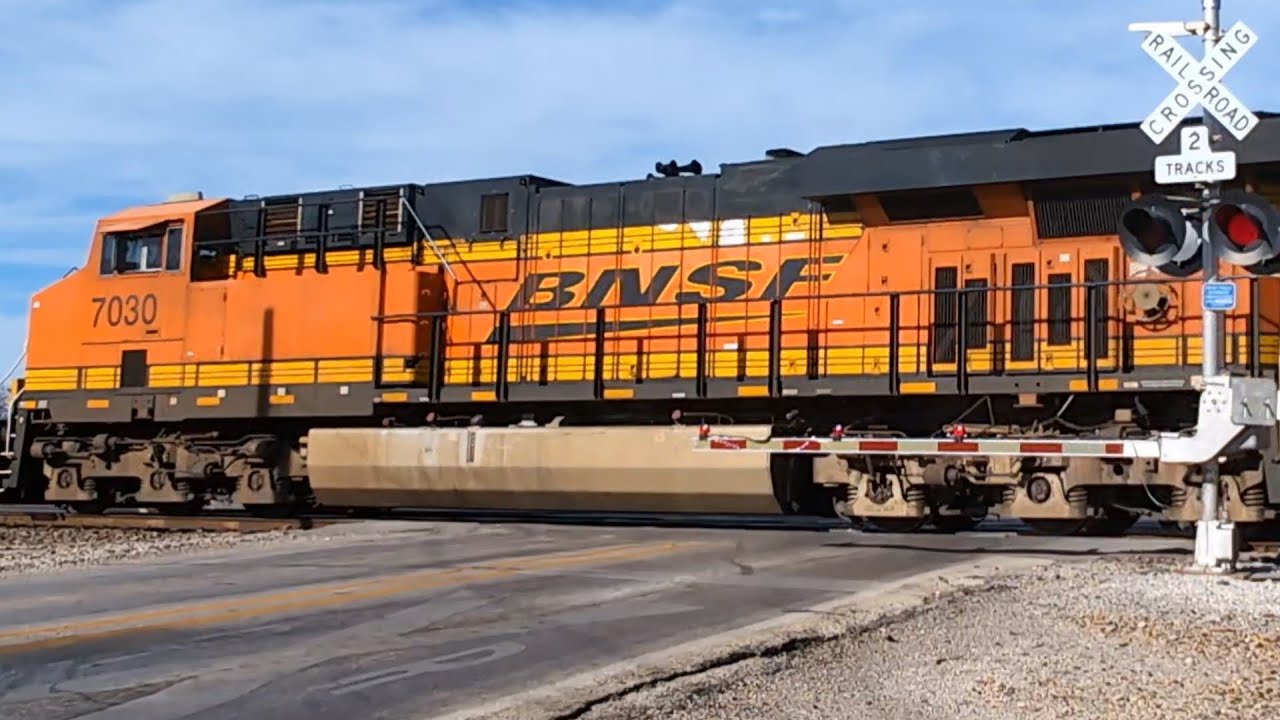 Railfan Capture #59: BNSF 7030 