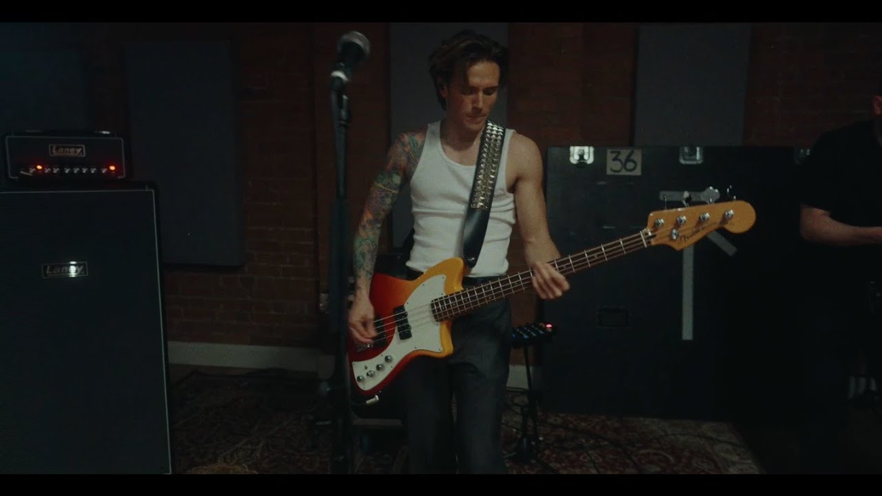 McFly - Land of The Bees (Power To Play Live Session)