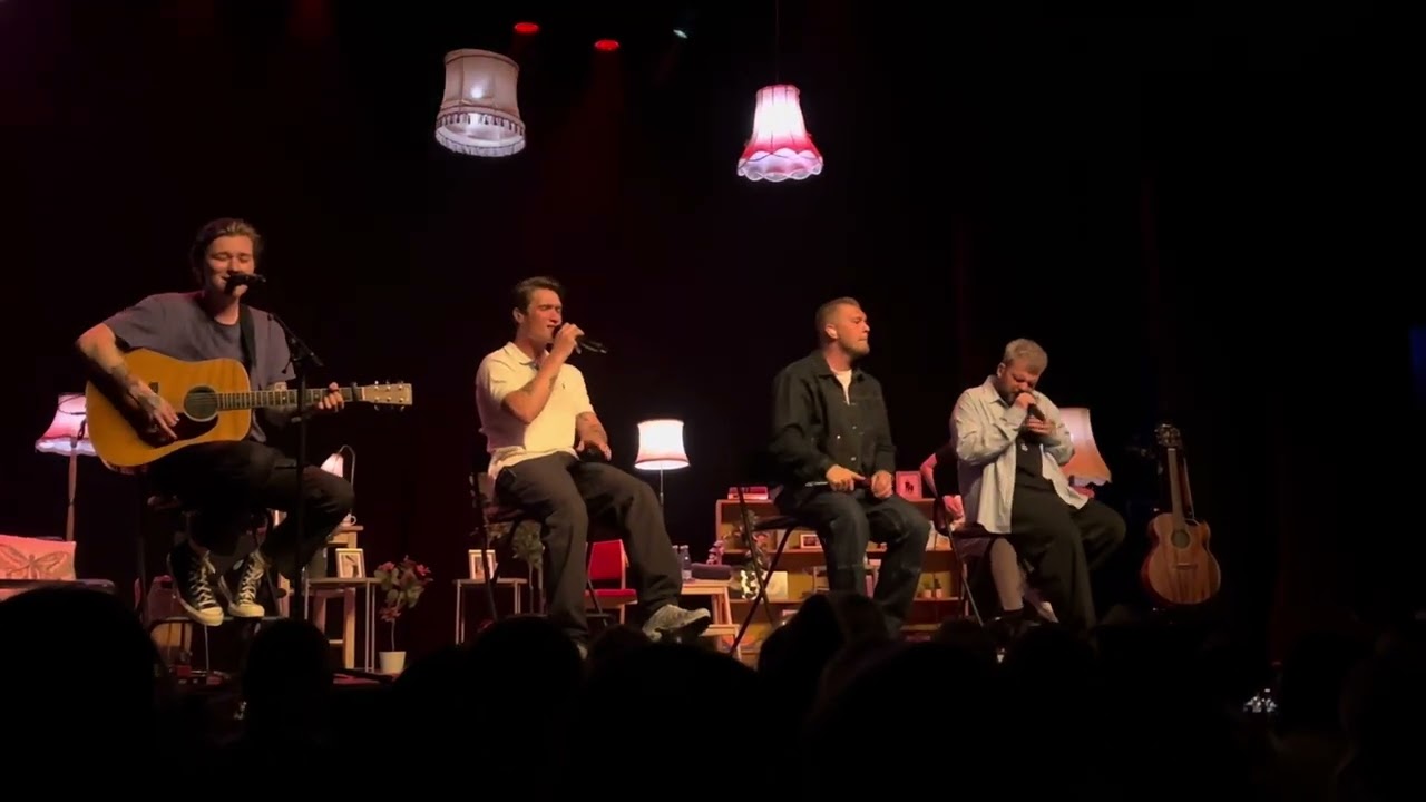 Page Four - Natten Ung (Magasinet, Odense 250410) @PageFourVEVO