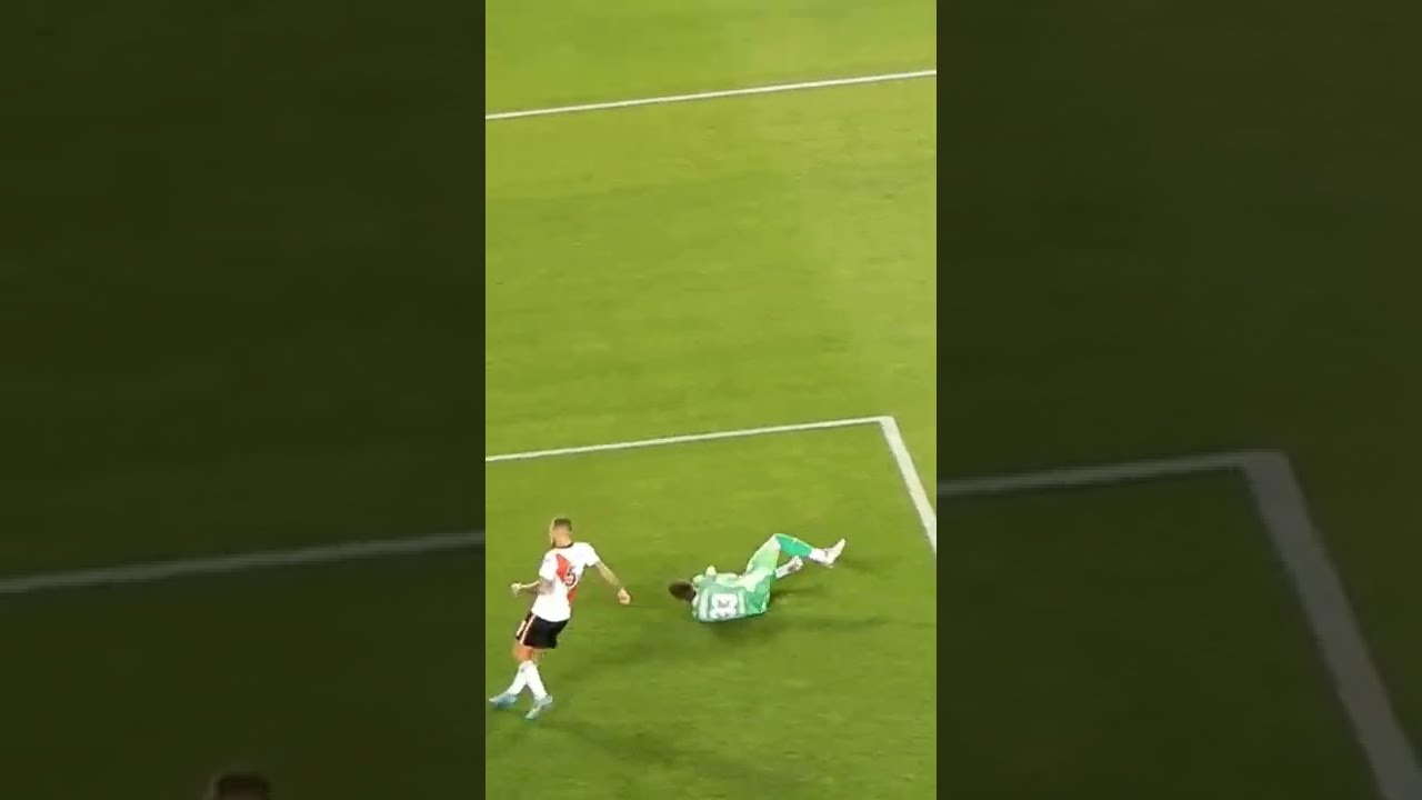 🥊SUPER ATAJADA DE CENTURION | River vs Colo Colo