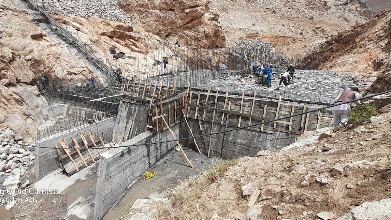 گفتگو با انجنیر خالق نجیر در مورد کانال های برق و آب بند همبستگی سنگجوی لومان.