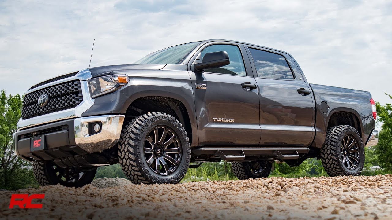 2007-2018 Toyota Tundra 1.75-inch Leveling Kit by Rough Country