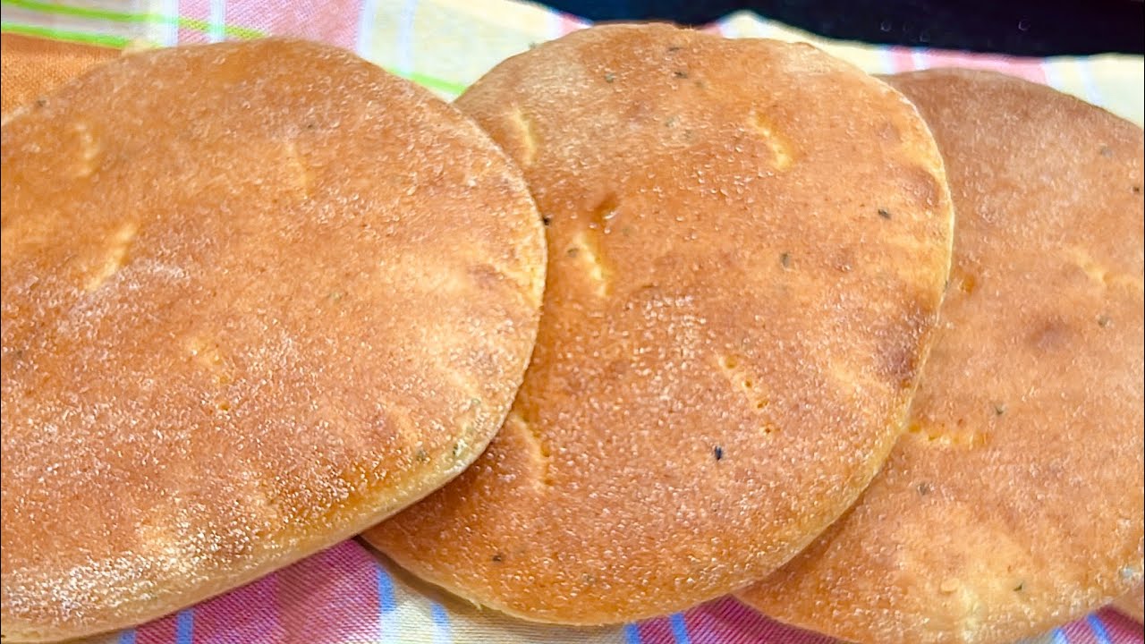 خبز رمضان خبز اخر الدقائق بالسميد فقط ناجح في كل الحالات ولا نقطة فرينة قولي بريوش وخلاص
