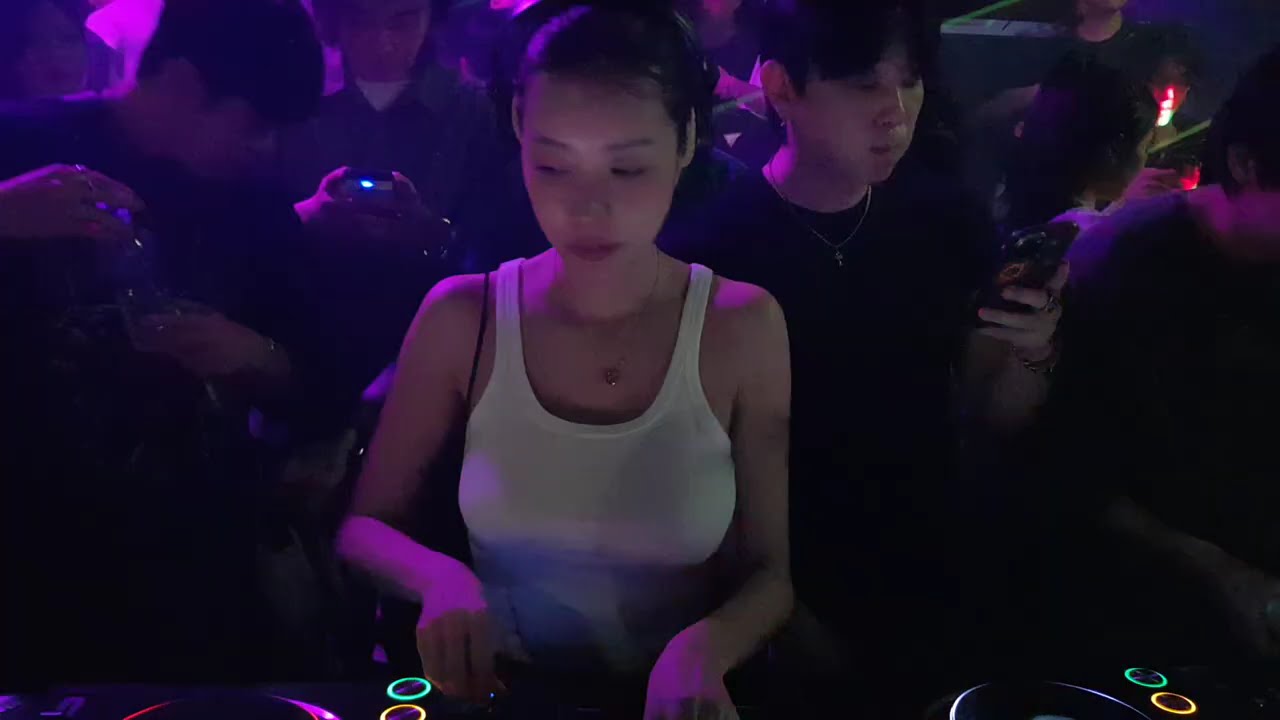 DJ YE:NA(예나) 라이브 무대, 강남 잭브르르 클럽 금요일 파티