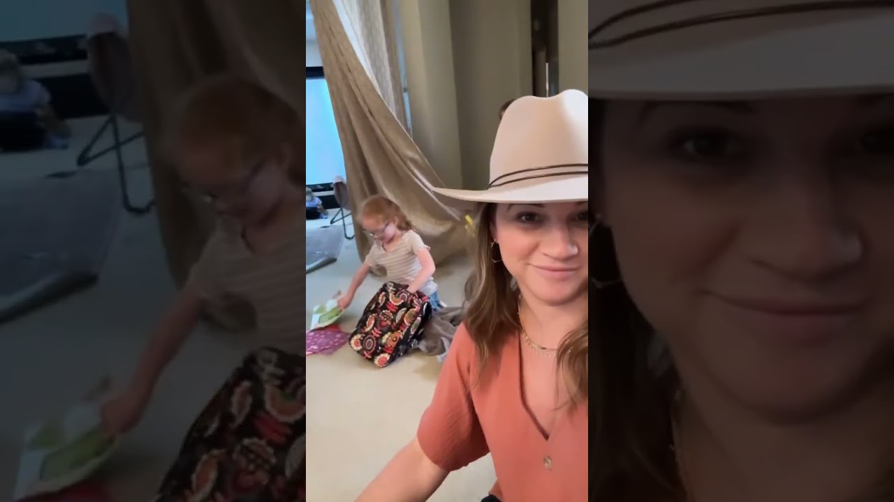 Outdaughtered"Daily Story Short Updet #51 (2022)  
