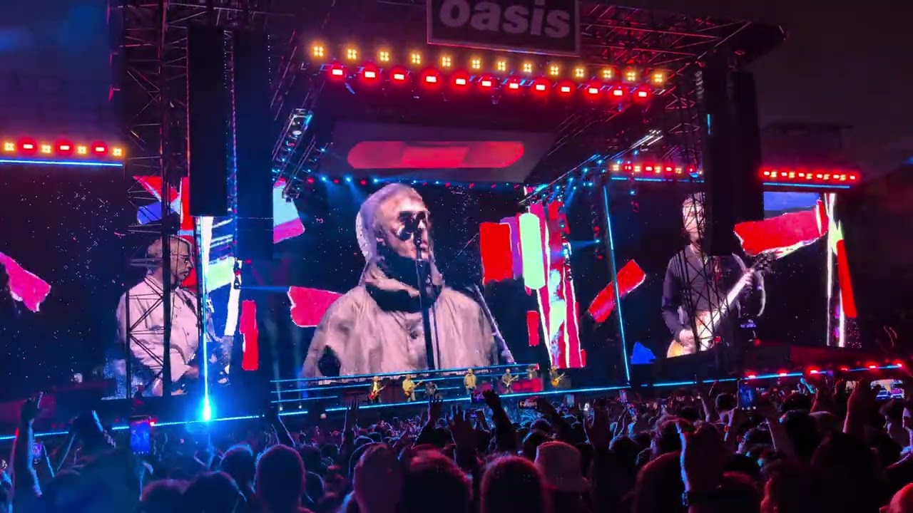 Oasis Mexico City Live 25 - Cigarettes and Alcohol 