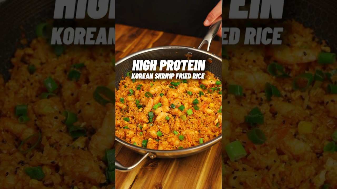 The TASTIEST Korean Shrimp Fried Rice🔥🍤🥡 53g Protein ONLY 580 calories! #gymfood #mealprep