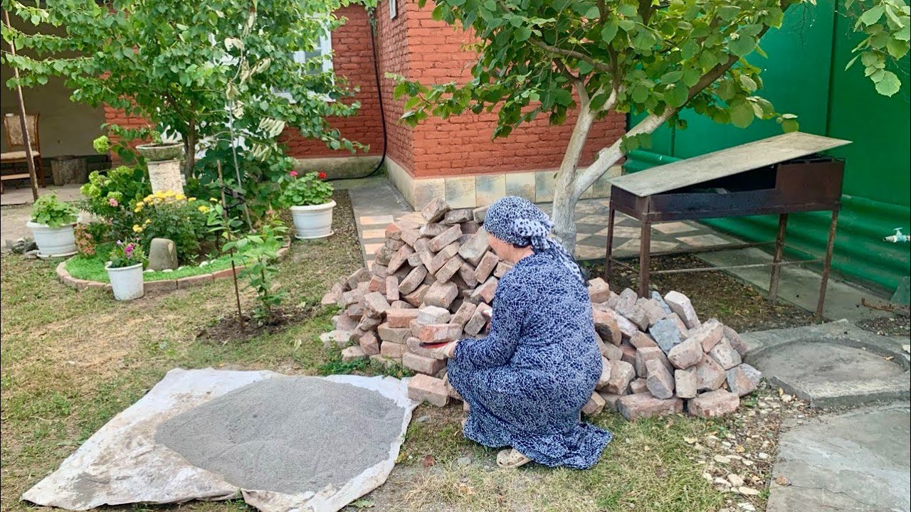 Бабушка в деле: гениальная садовая дорожка👍👍👍