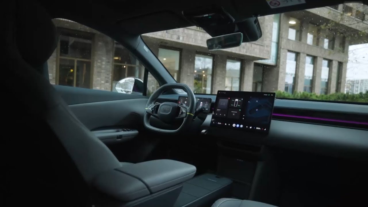 2025 Lynk & Co 02 Interieur – Ein Blick ins clevere Hightech-Cockpit