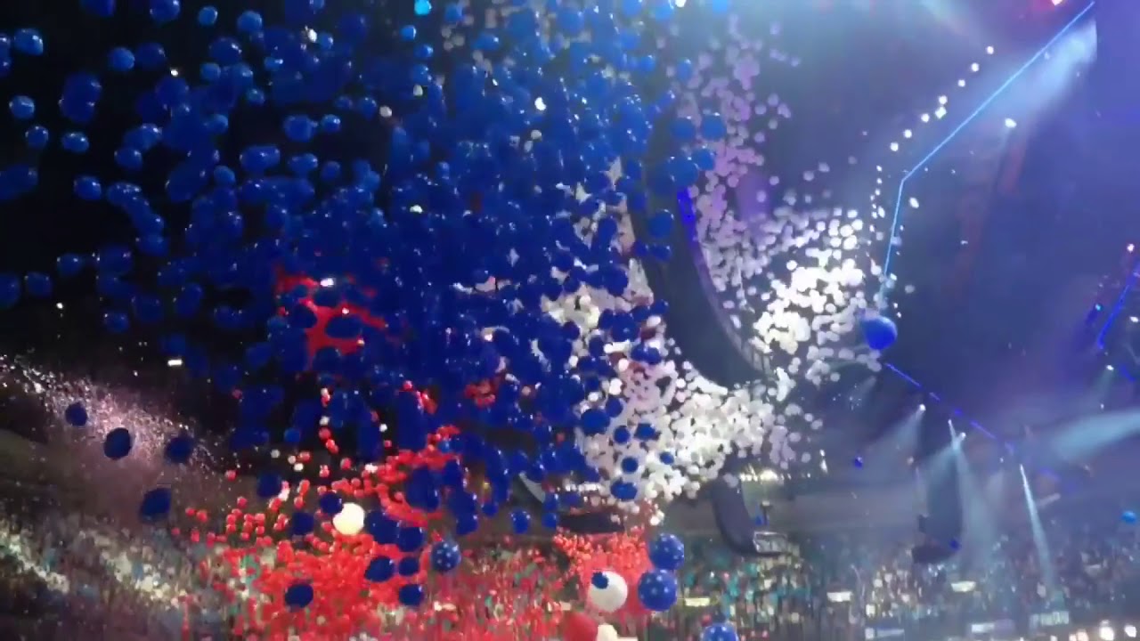 Balloons in mass that set records