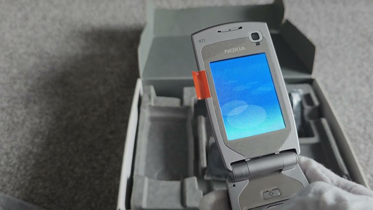 Nokia Nseries N71 flip Mobile phone boxed #/2026