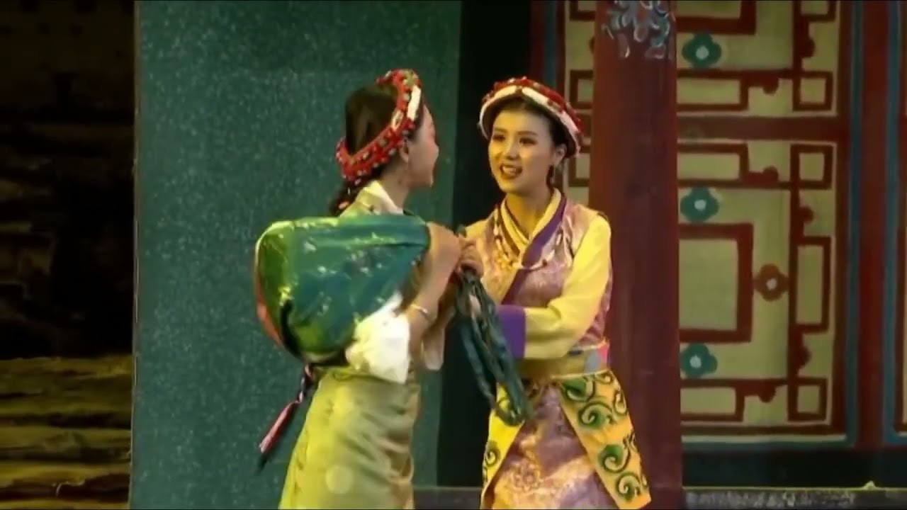 ལྷ་གཞུང་སྣང་ས་འོད་འབུམ།  བོད་ནང་ཁྲབ་སྟོན་ཞུས་པ།