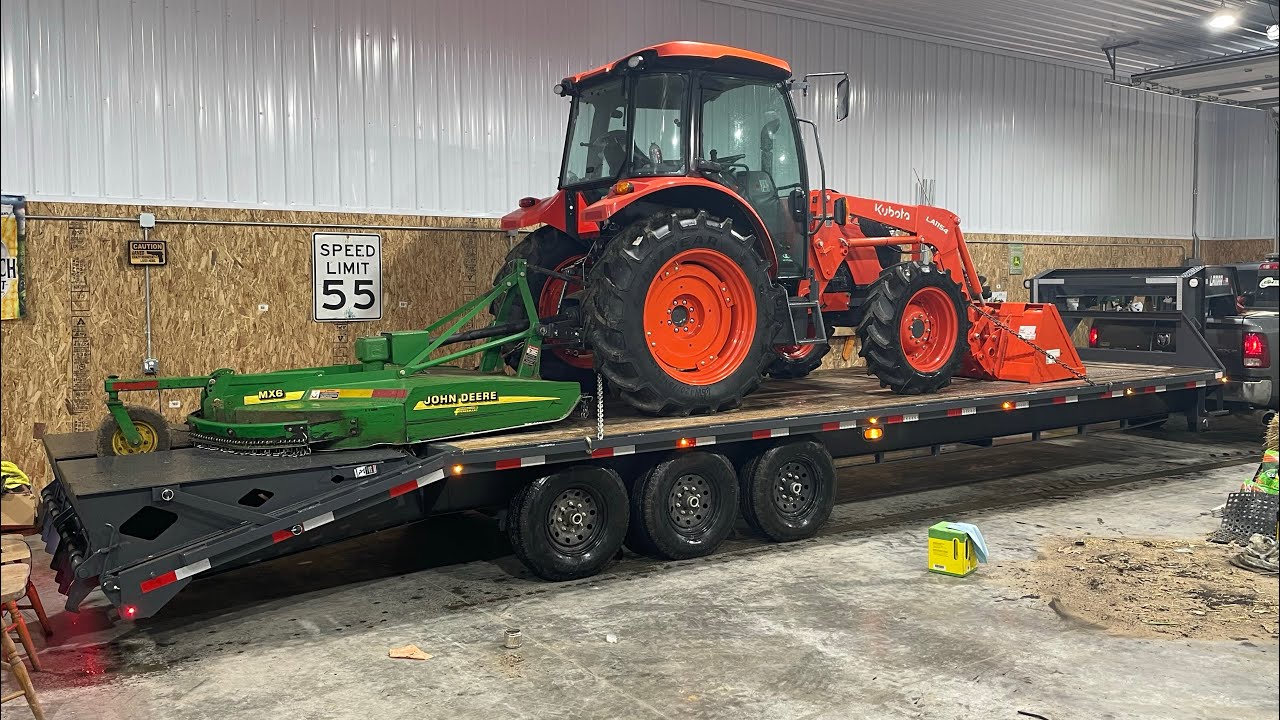 Kubota M4D-071 walk around