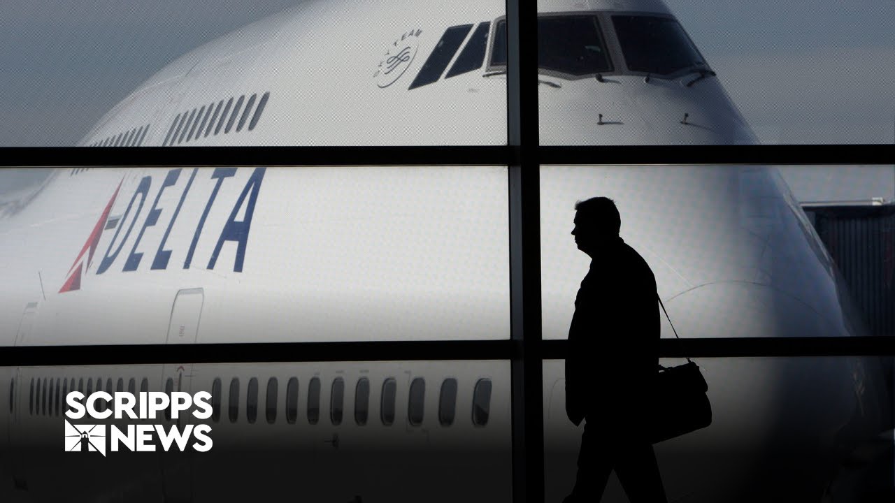 Airlines suspend flights to Israel amid airstrikes