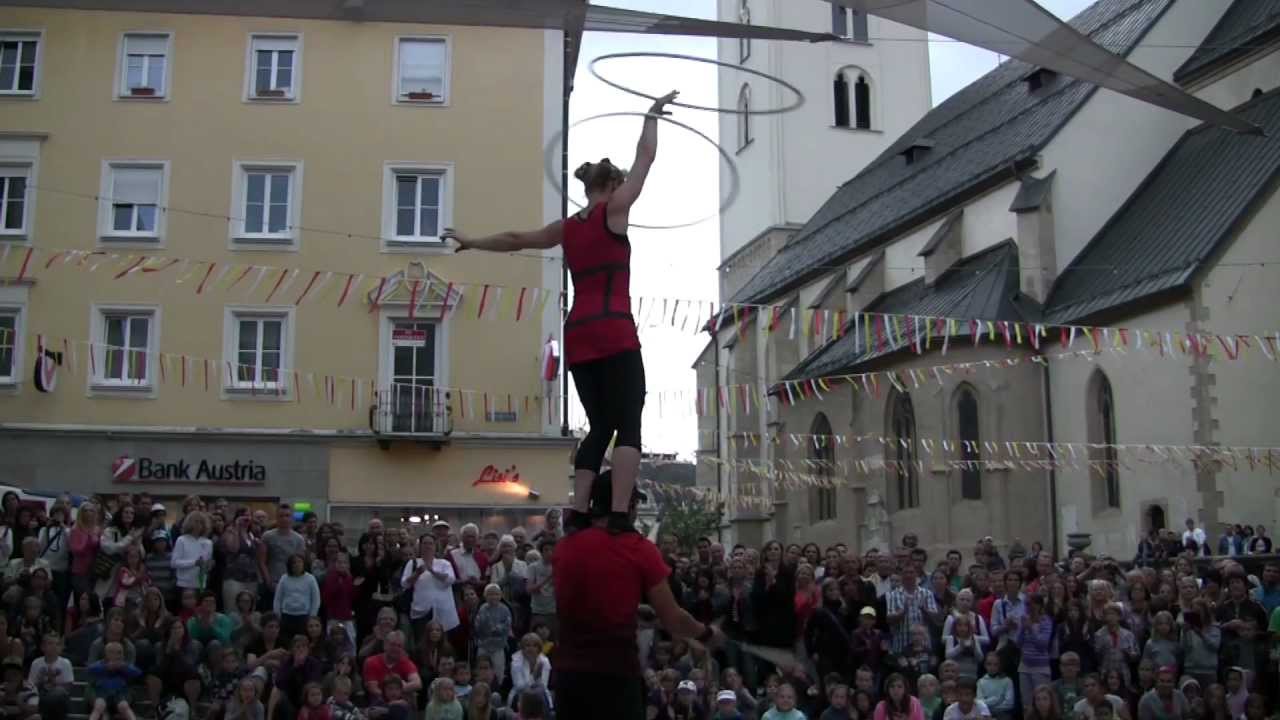 The Street Circus: A Complete Circus Spectacle!