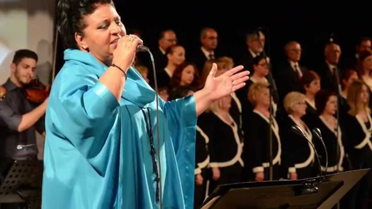 Κάτω απ' την μαρκίζα - Στάλω Παπαδοπούλου