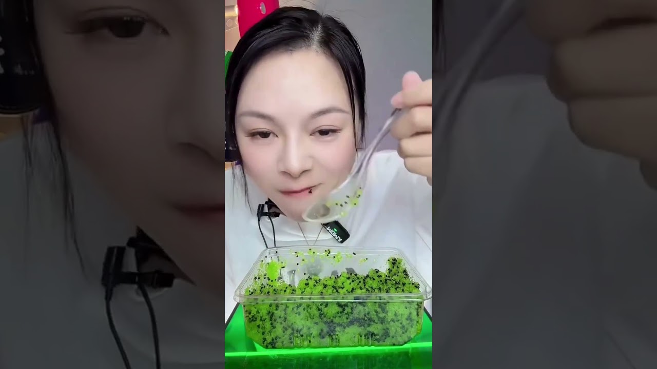 ASMR Flying Fish Roe  Super Crunchy Eating Sounds 😮&zwj;💨#asmr #tobikoasmr #flyingfishroe