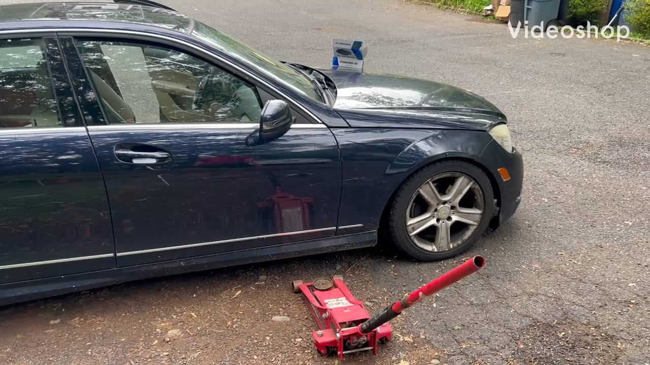 C300 2010 Front Brake Pads replacement