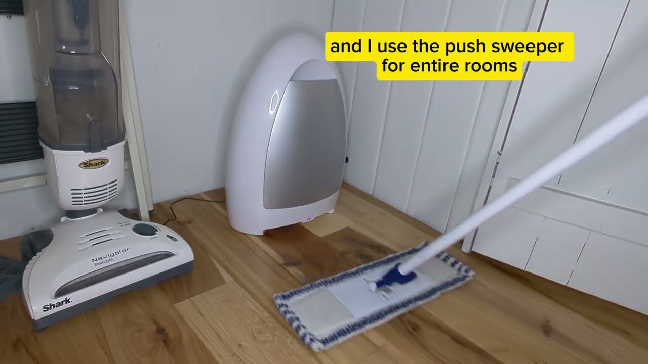 An automatic dustpan!