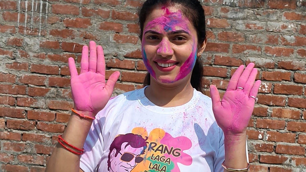 laxmi singh  is live