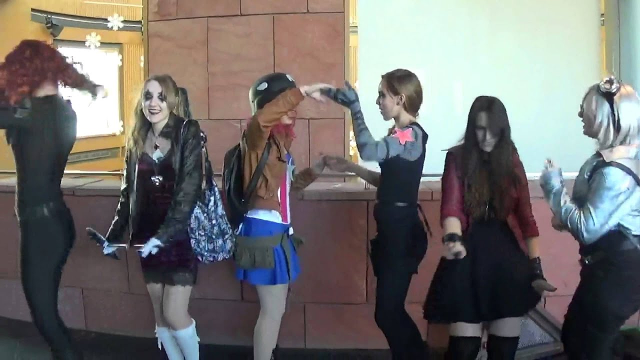 Cosplayers Dancing at Kitchener Comic Con 2015